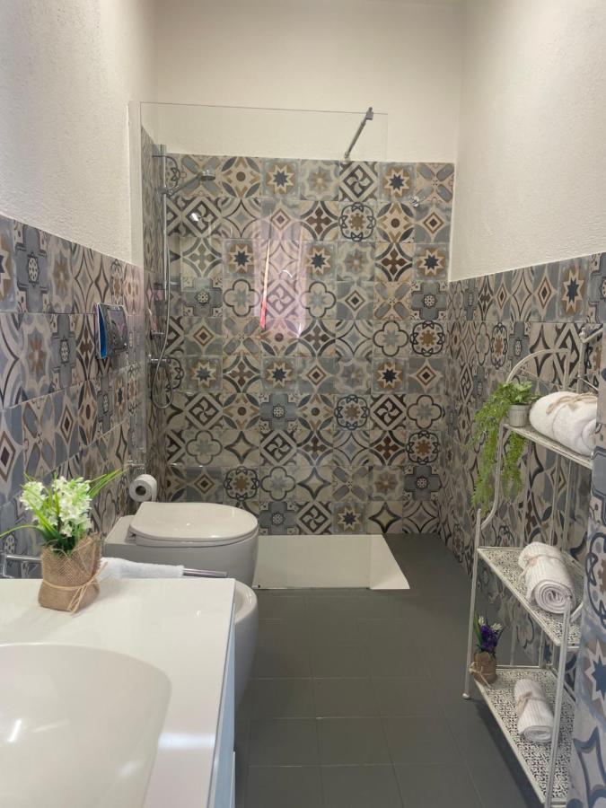 St.Joseph Bed and Breakfast Όλμπια Εξωτερικό φωτογραφία